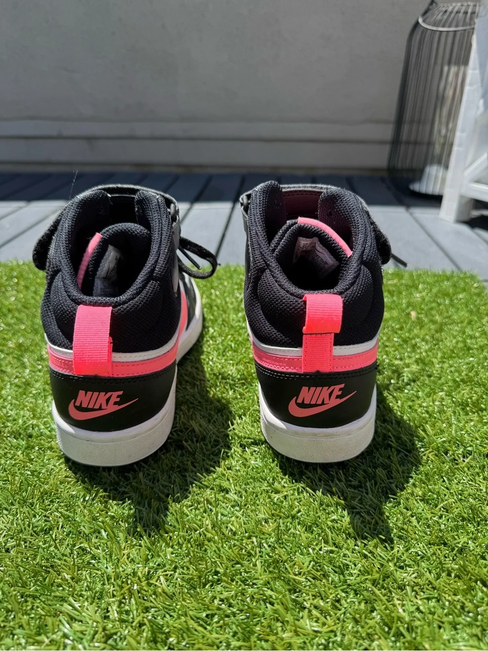 Nike Court Borough Mid  Kids' High-Top Sneakers - Black White Pink